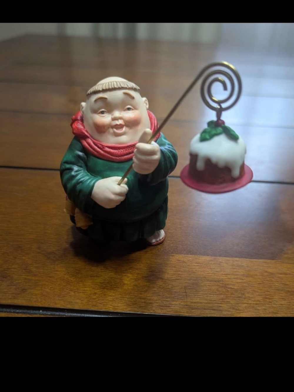 Department 56 - Merry Makers - Percy The Pudding-A-Bringer